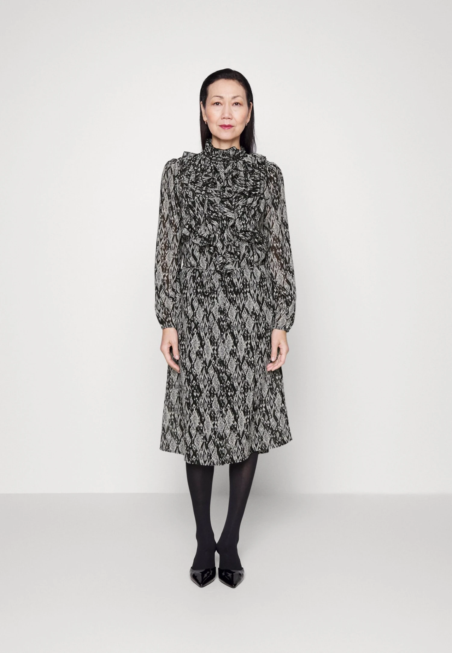 Saint Tropez Liljasz - Shirt Dress - Black Rococo