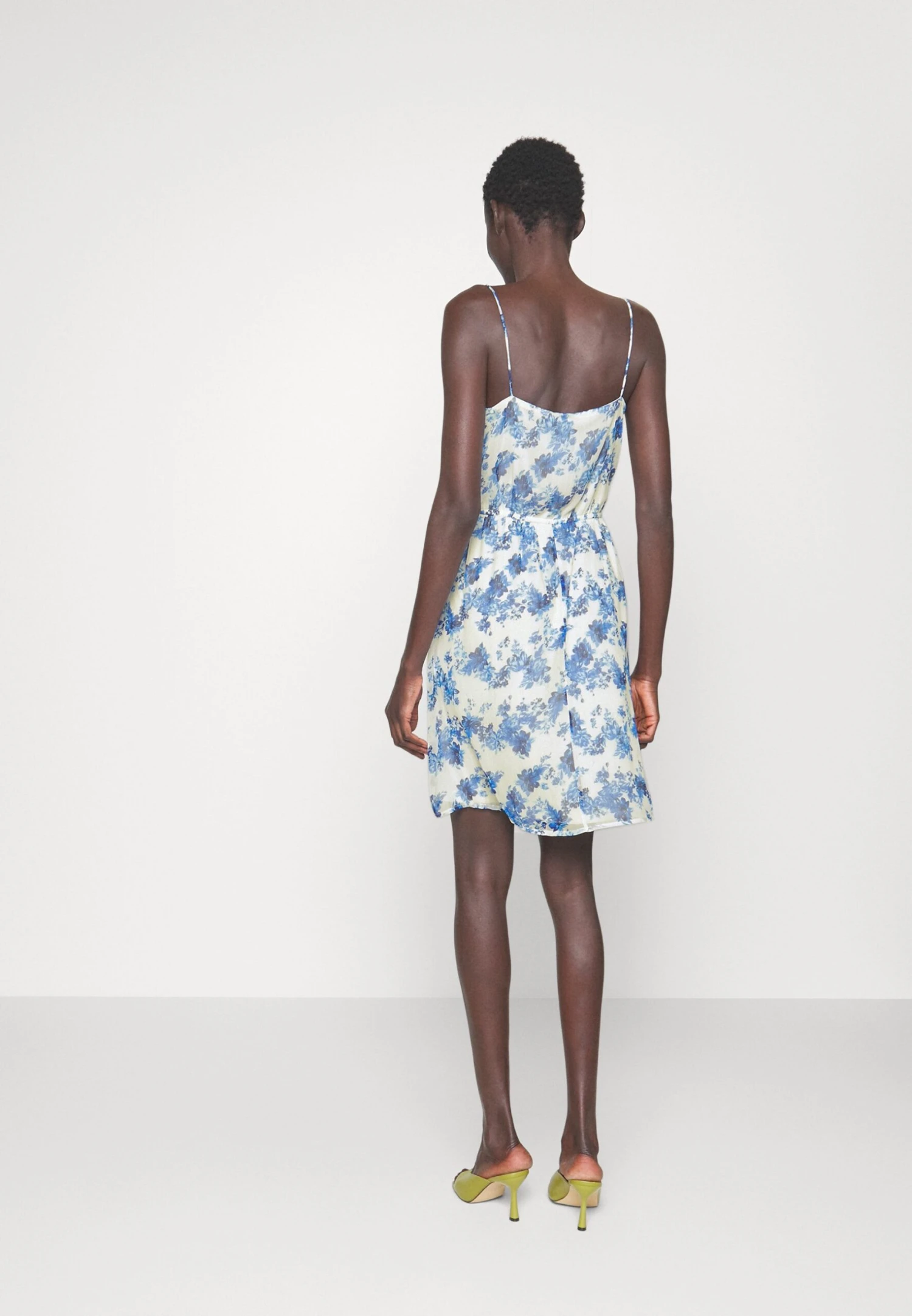 Vero Moda Tall Vmsmilla Singlet Short Dress - Day Dress - Dazzling Blue/Julia - Image 3