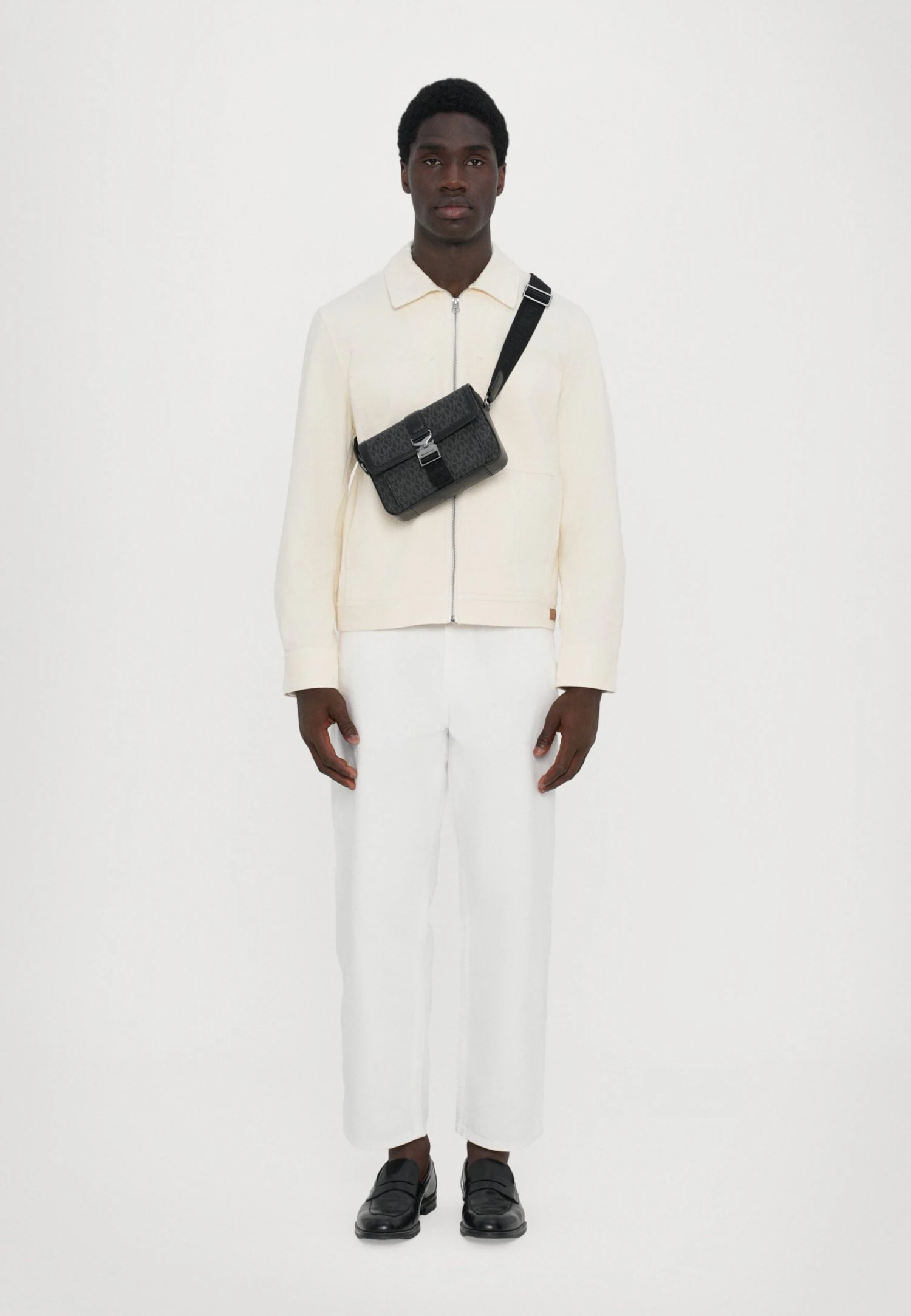 Michael Kors AVIATOR - Cross Body Bag - Black