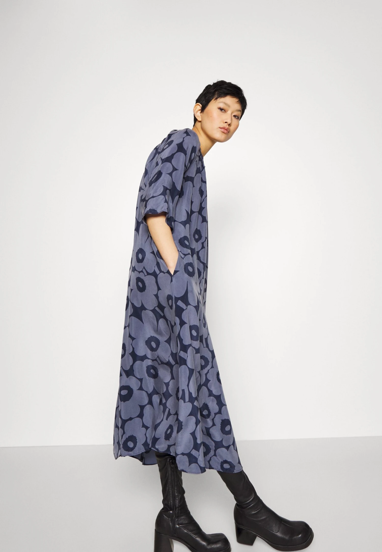 Marimekko Siru Unikko Dress - Day Dress - Dark Blue/Blue - Image 5