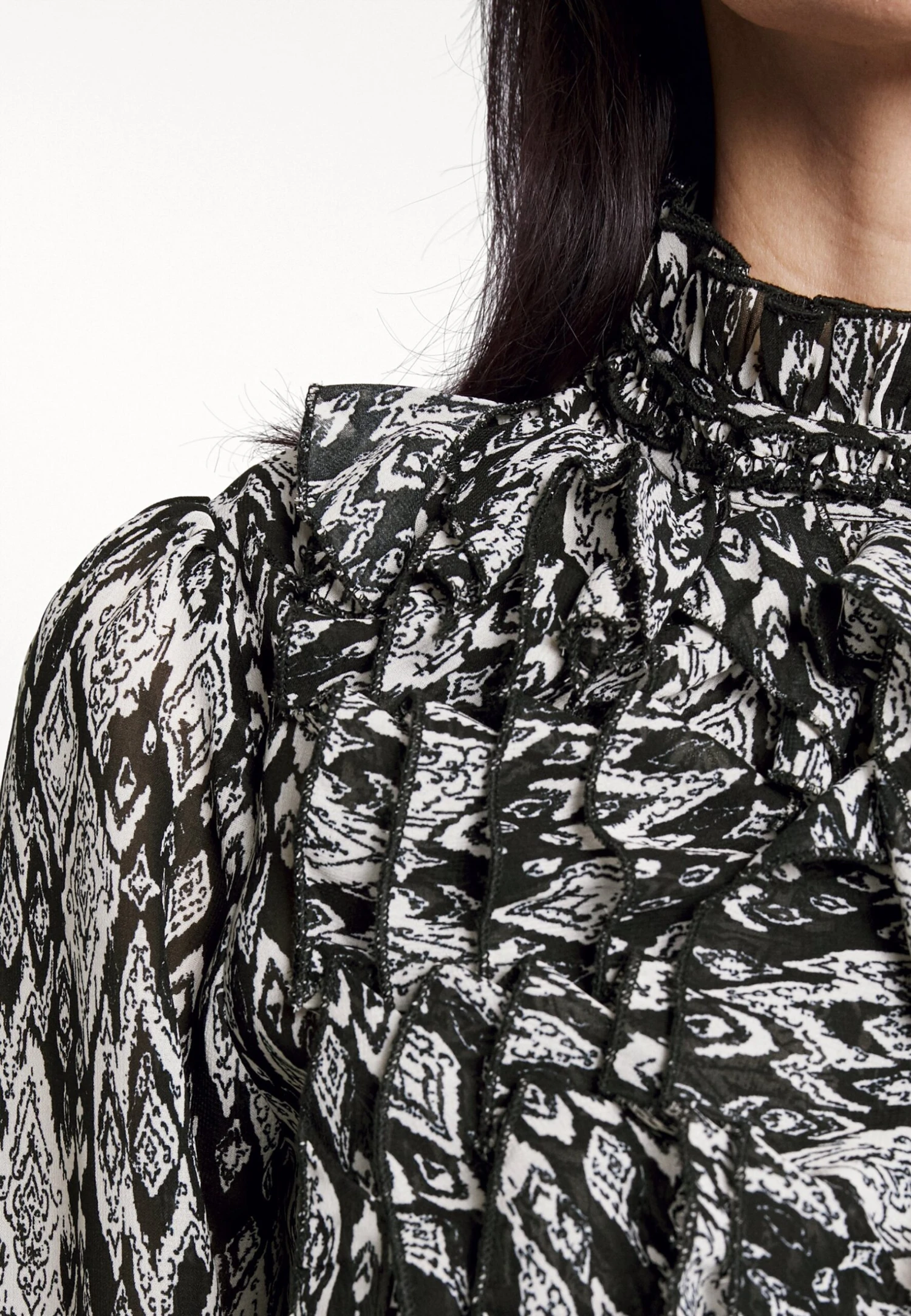 Saint Tropez Liljasz - Shirt Dress - Black Rococo - Image 6