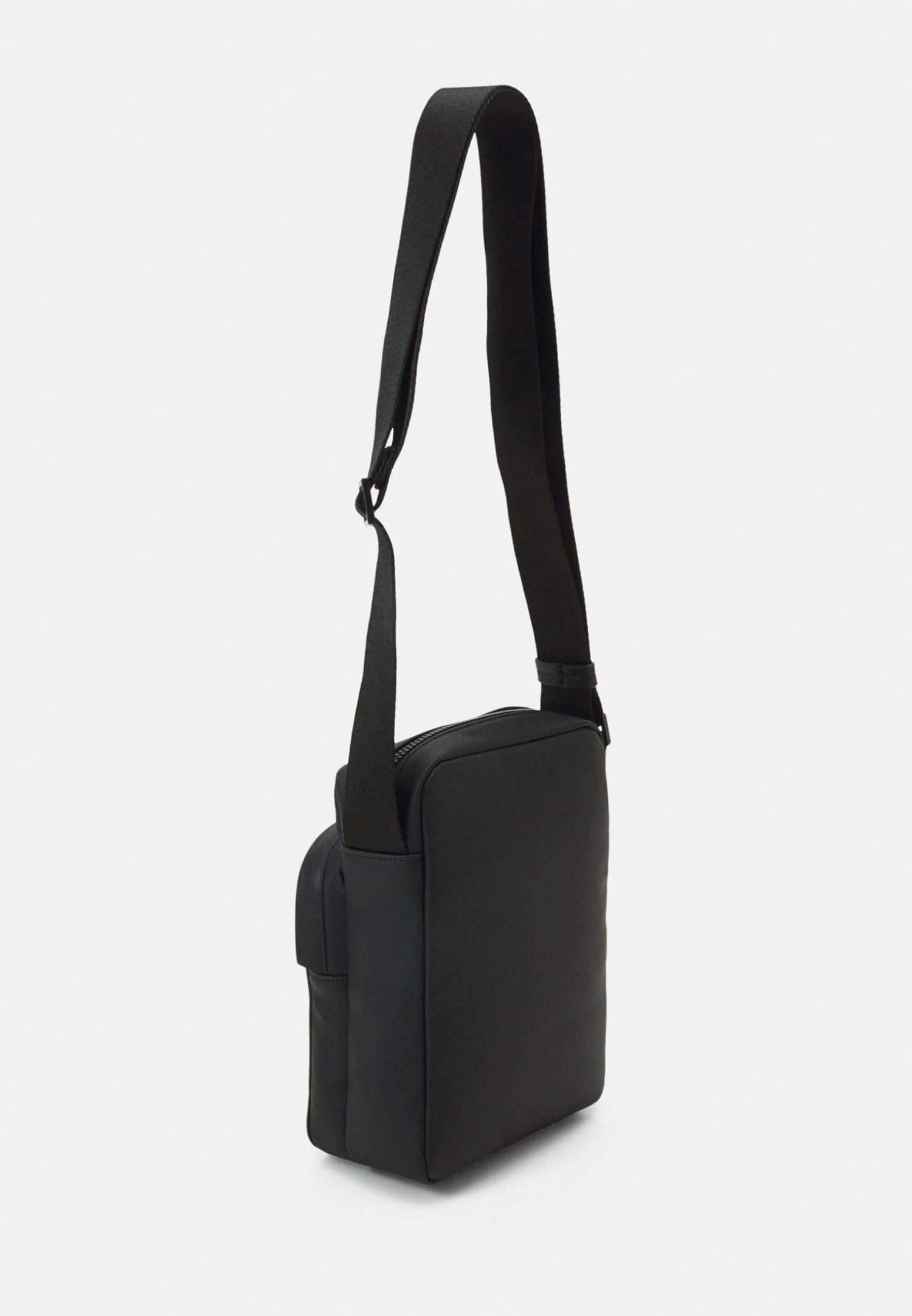 Calvin Klein Ck Must Pique Reporter Unisex - Across Body Bag - Ck Black - Image 2