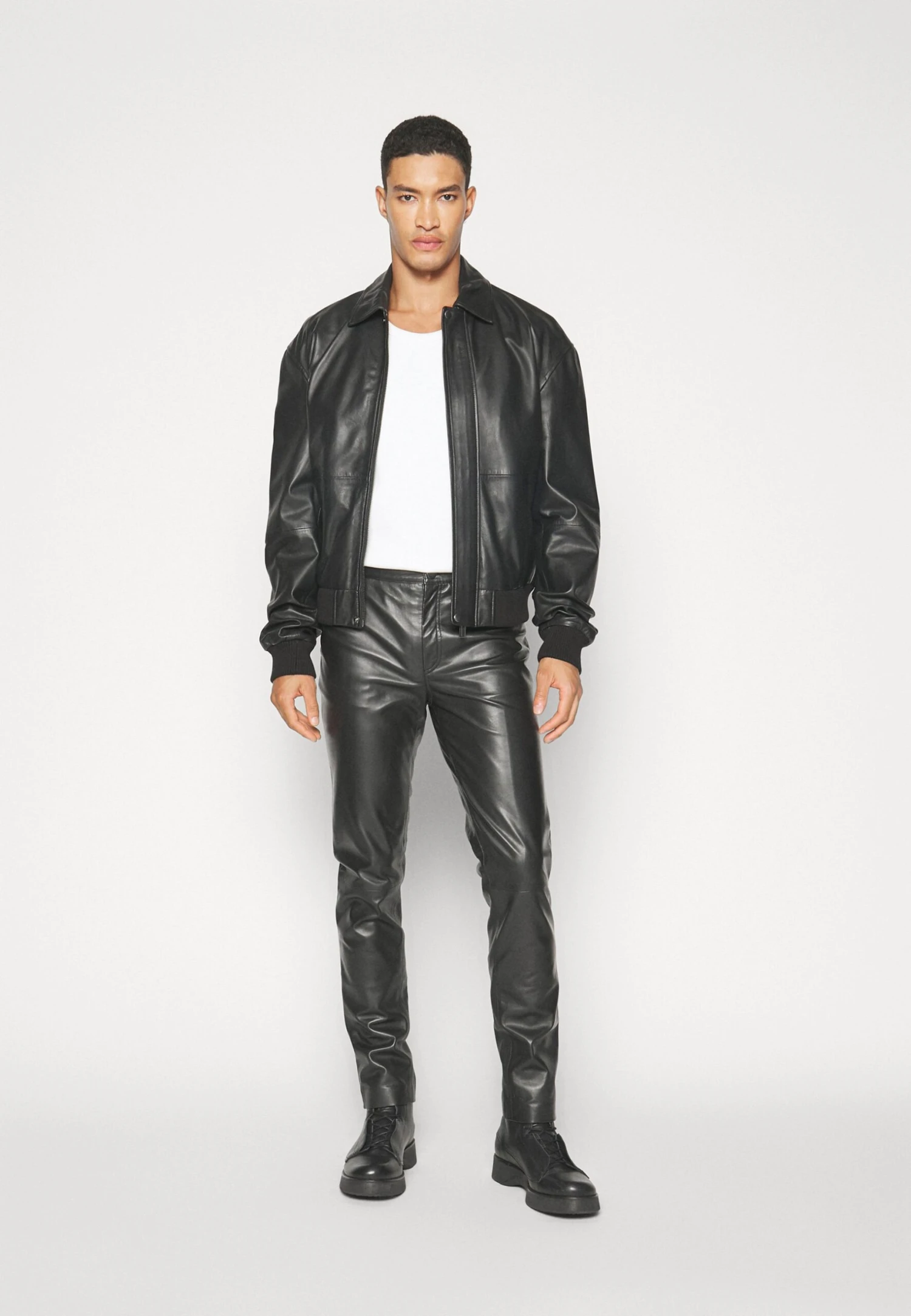 Oversized - Bomber Jacket - Black - Image 5