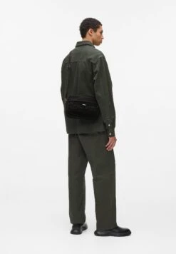 Karl Lagerfeld Jeans UTILITY DRAWSTRING - Cross Body Bag - Black