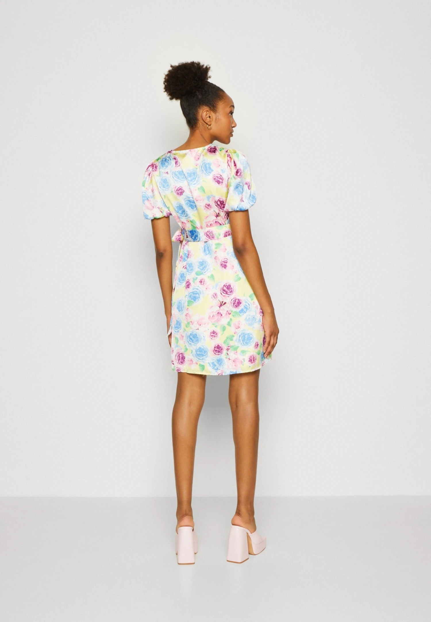 Vero Moda Vmsienna Wrap Short Dress - Day Dress - Lemon Meringue - Image 3