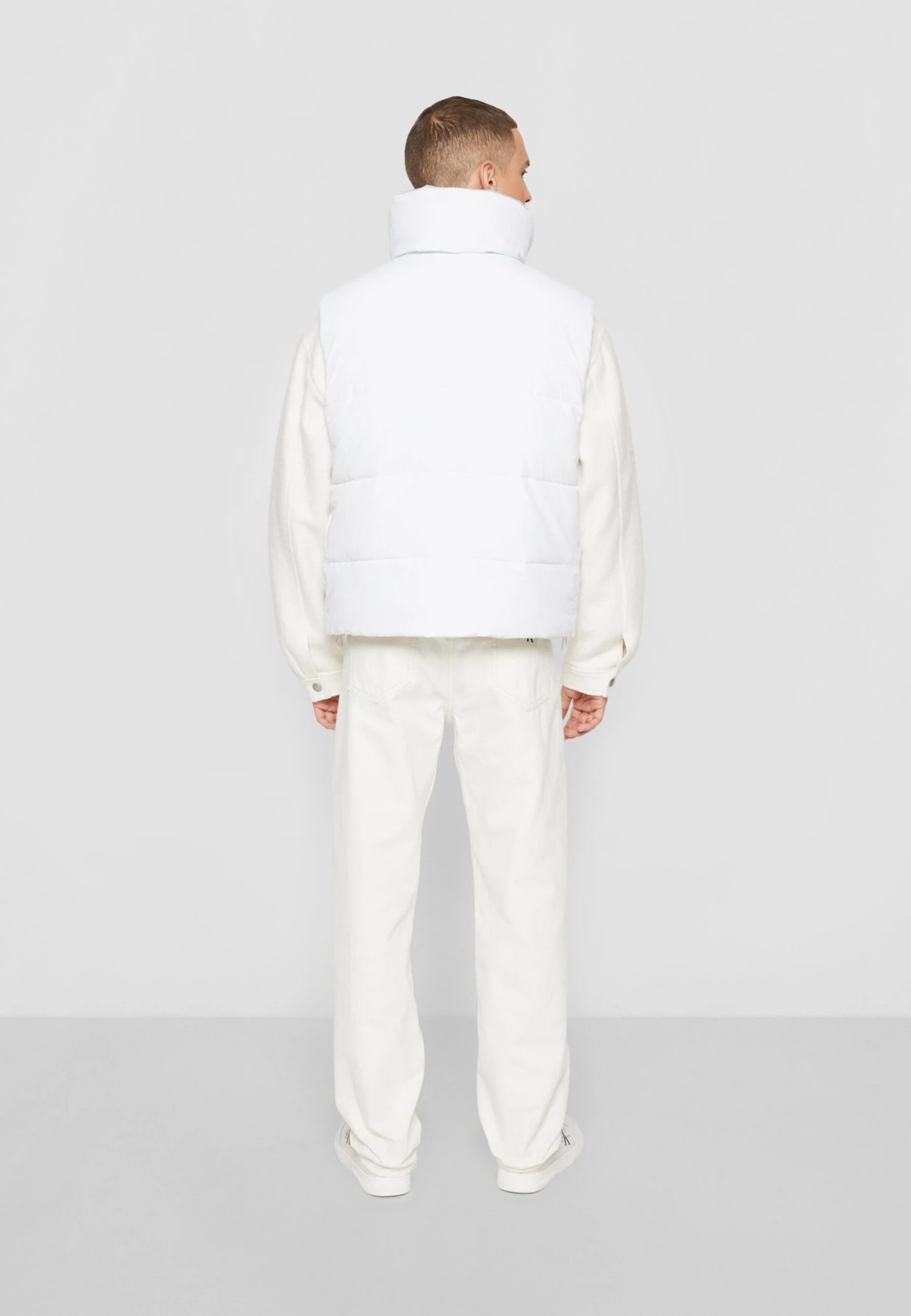 Calvin Klein Jeans Soft Touch Reversible Vest - Waistcoat - Bright White/Ghost Grey - Image 4