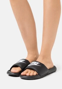 Nike Sportswear Victori One Slide - Mules - Black/White