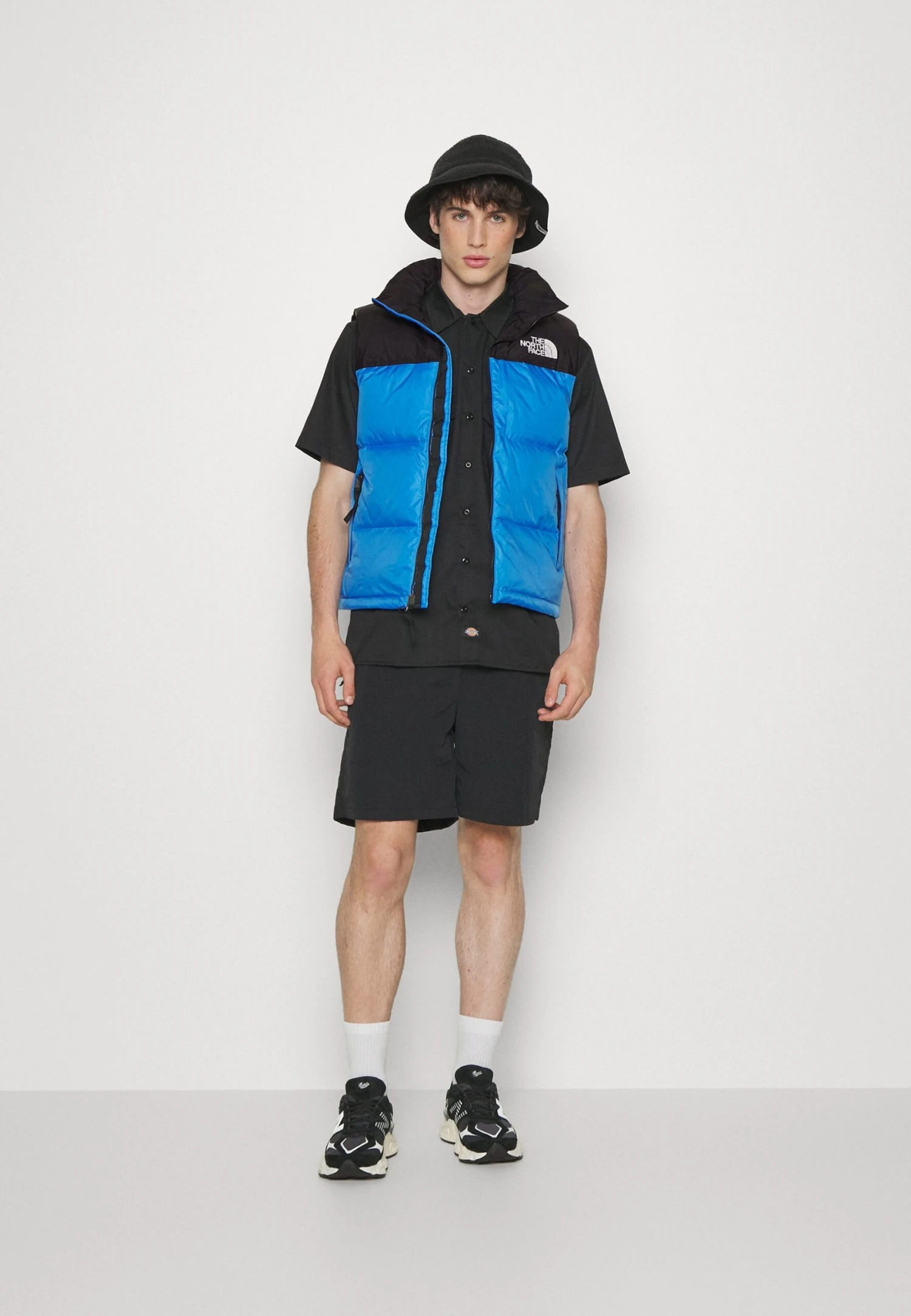 The North Face Retro Nuptse Vest Unisex - Waistcoat - Super Sonic Blue - Image 2