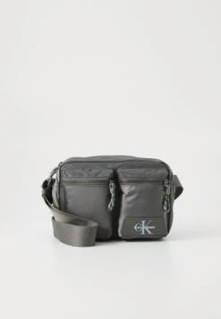Calvin Klein Jeans TECH UTILITY CAMERA BAG - Cross Body Bag - Granite Gray/glacier Lake