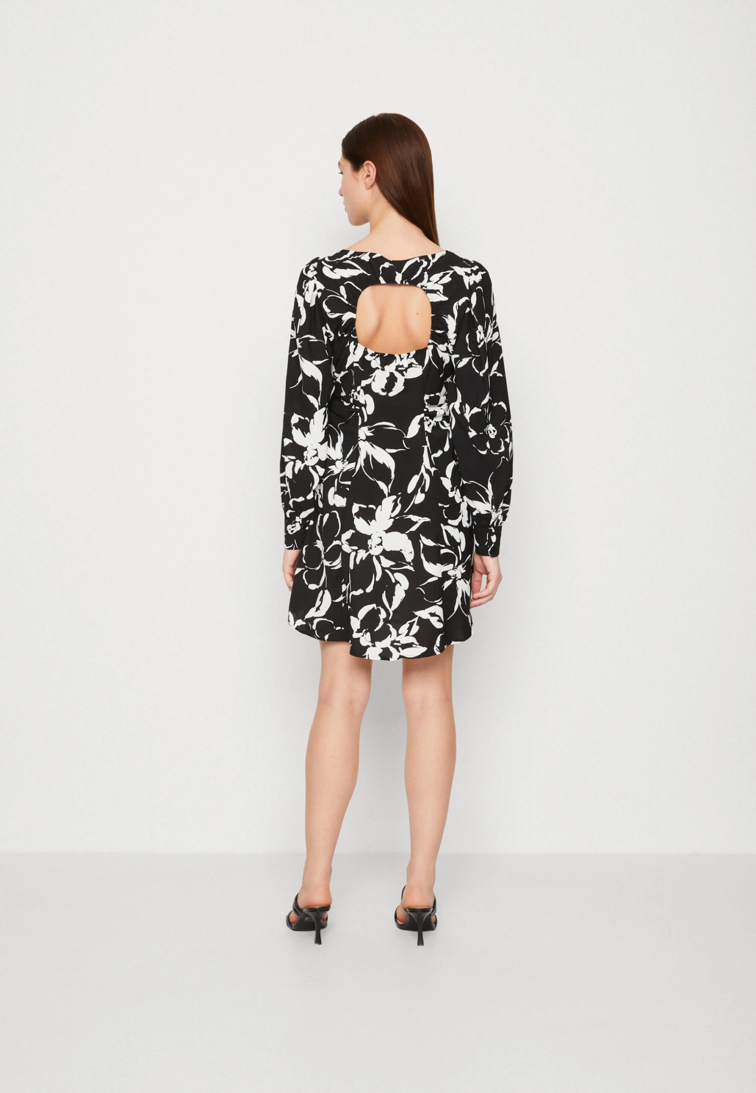 Vero Moda Vmpolliana Inge Mini Dress - Day Dress - Image 3