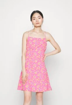 Pieces Petite Pchumuna String Short Dress - Day Dress - Fuchsia Pink