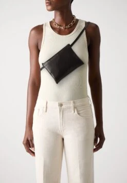 DRYKORN KASULA - Cross Body Bag - Brown