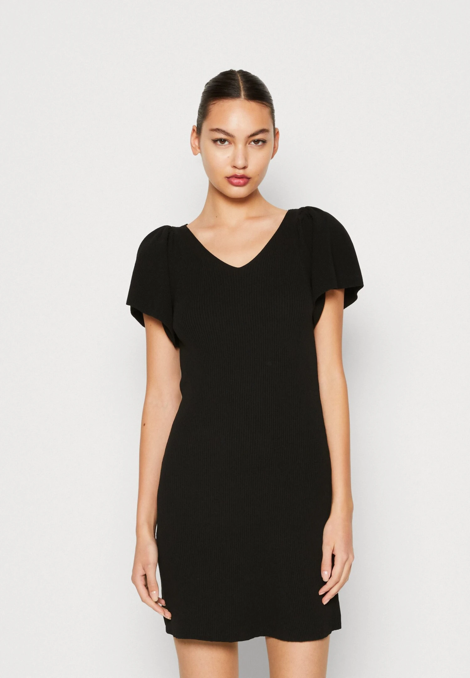 ONLY Onlleelo V-Neck - Shift Dress - Black