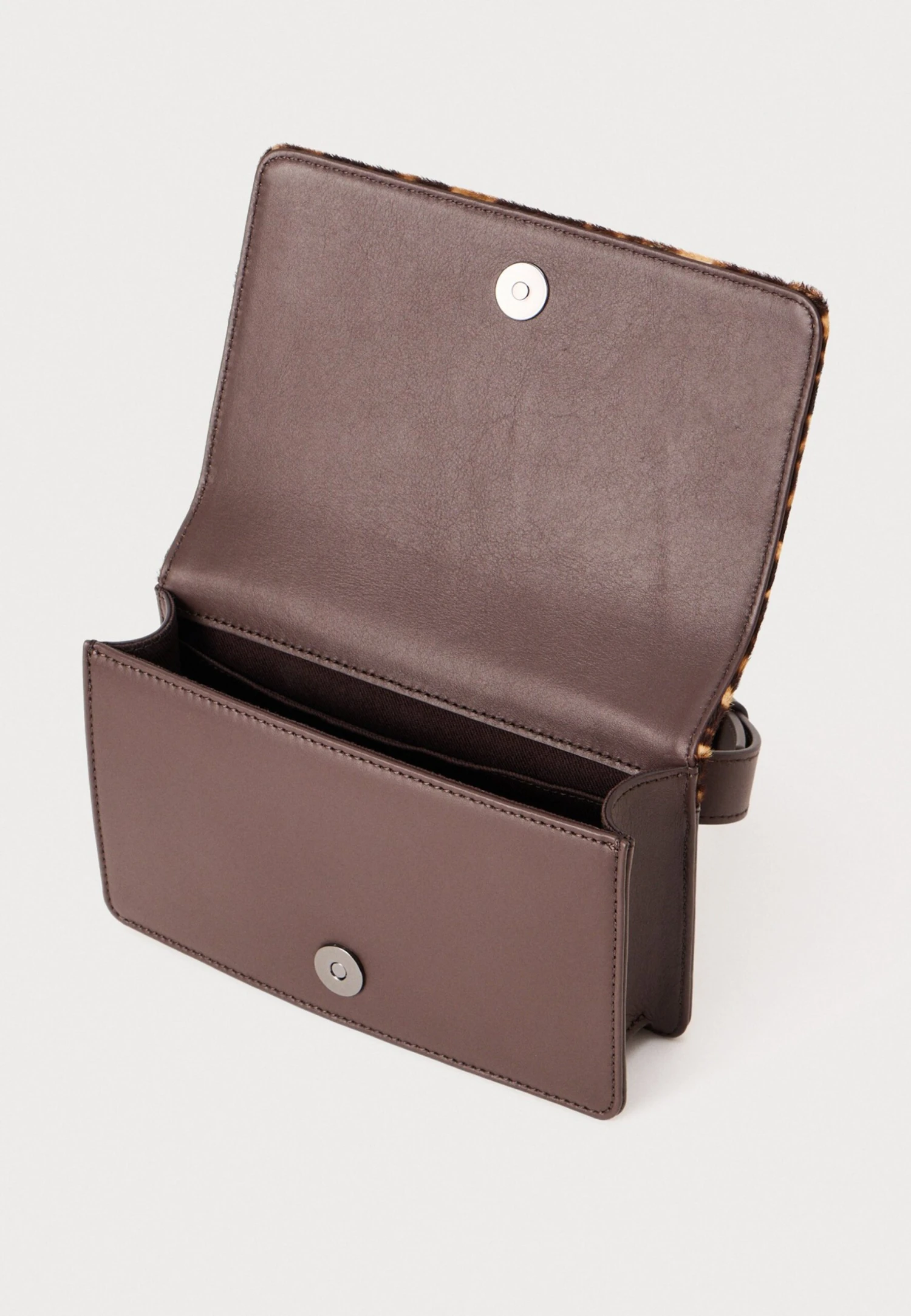 Emporio Armani BELT SET - Cross Body Bag - Brown - Image 3