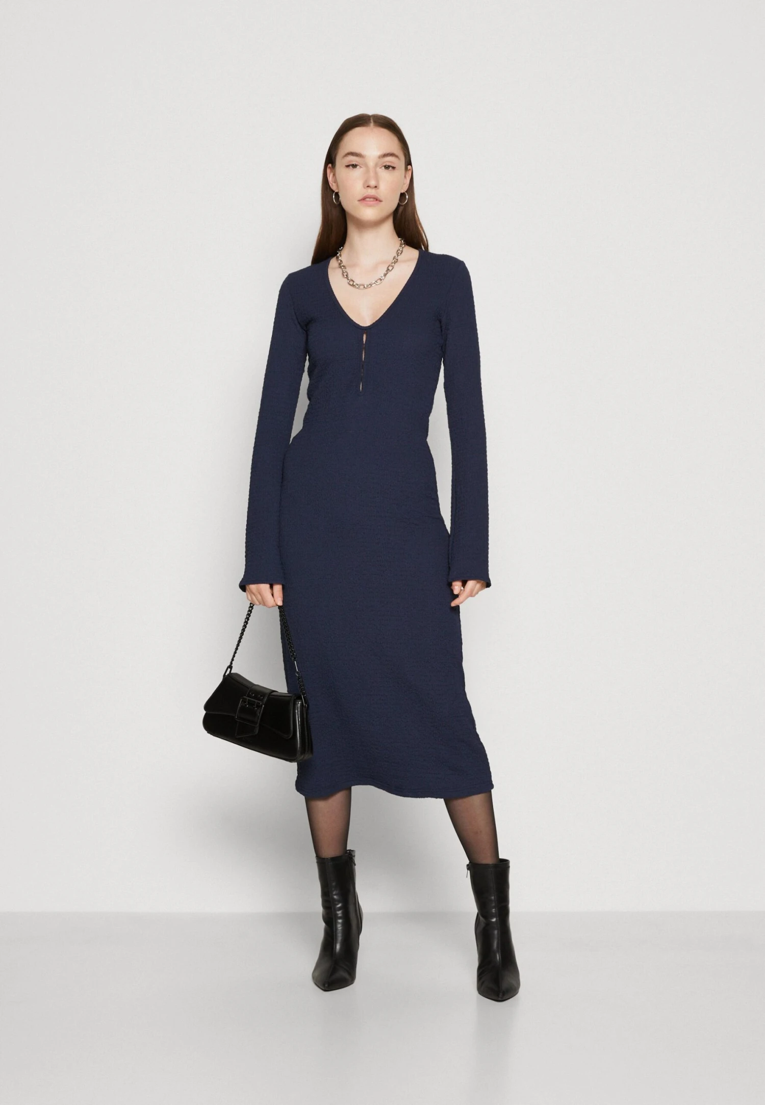 Yasmadrid Dress - Day Dress - Image 2