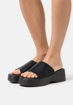 Mae Single Vamp Flatform - Heeled Mules - Black