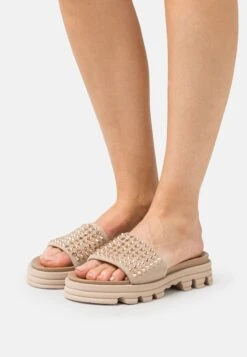 Kennel & Schmenger Act - Mules - Mohair