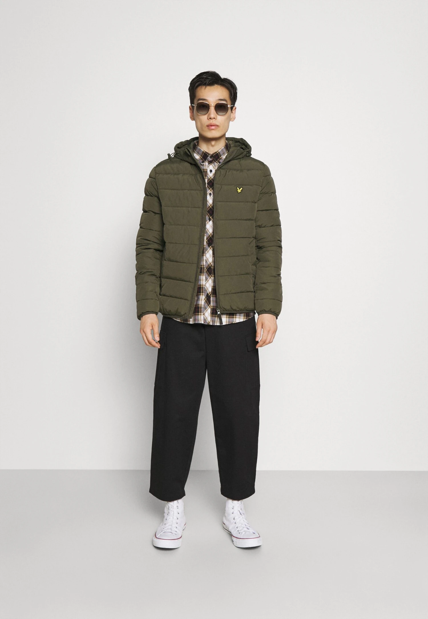 Lyle & Scott Lightweight Puffer Jacket - Light Jacket - Olive - Image 2