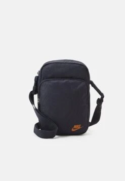 Nike Sportswear Heritage Unisex - Across Body Bag - Gridiron/Monarch