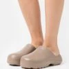 Millie Moulded Clog - Clogs