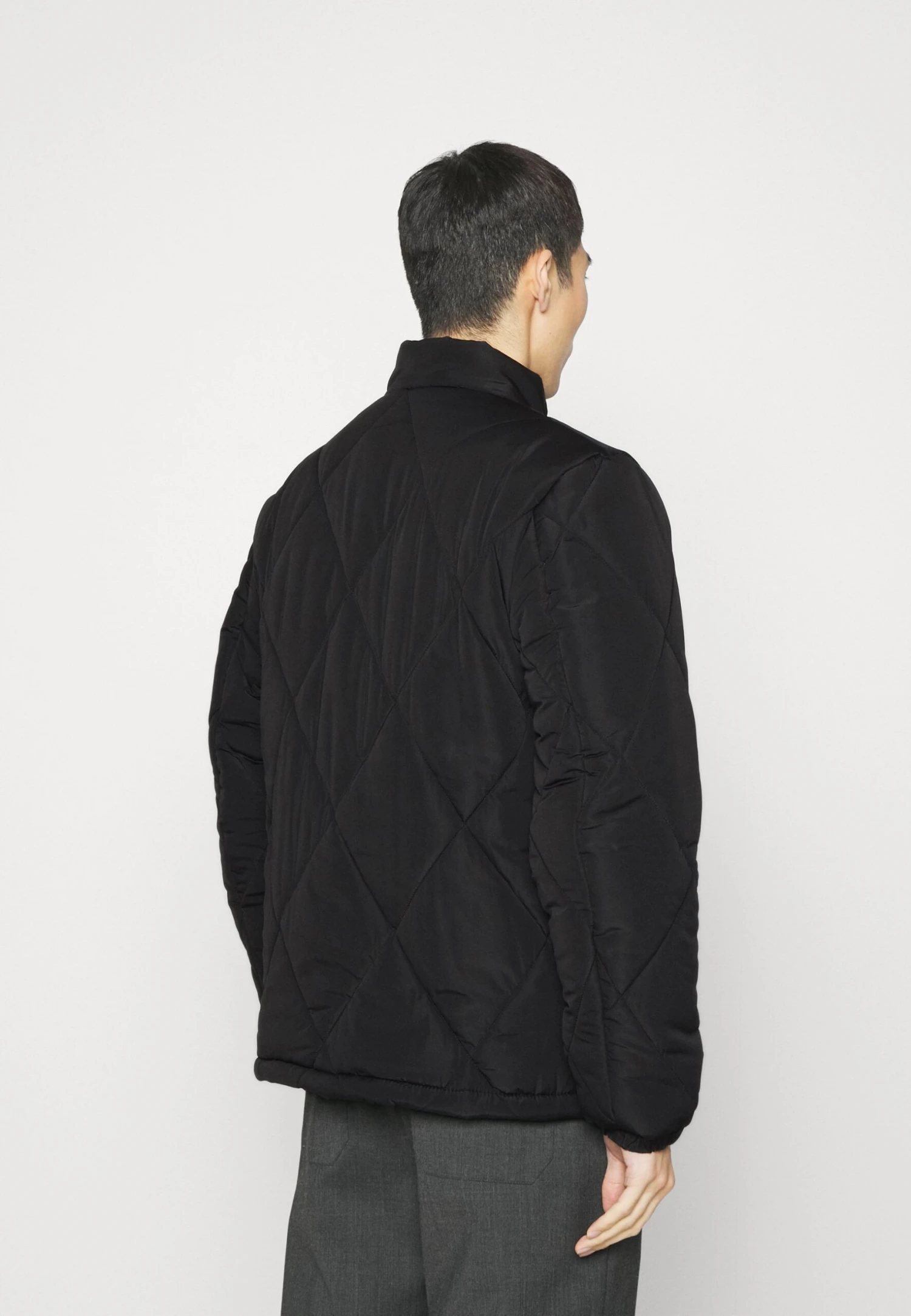 Foret Pampa Puffer Jacket - Winter Jacket - Black - Image 3