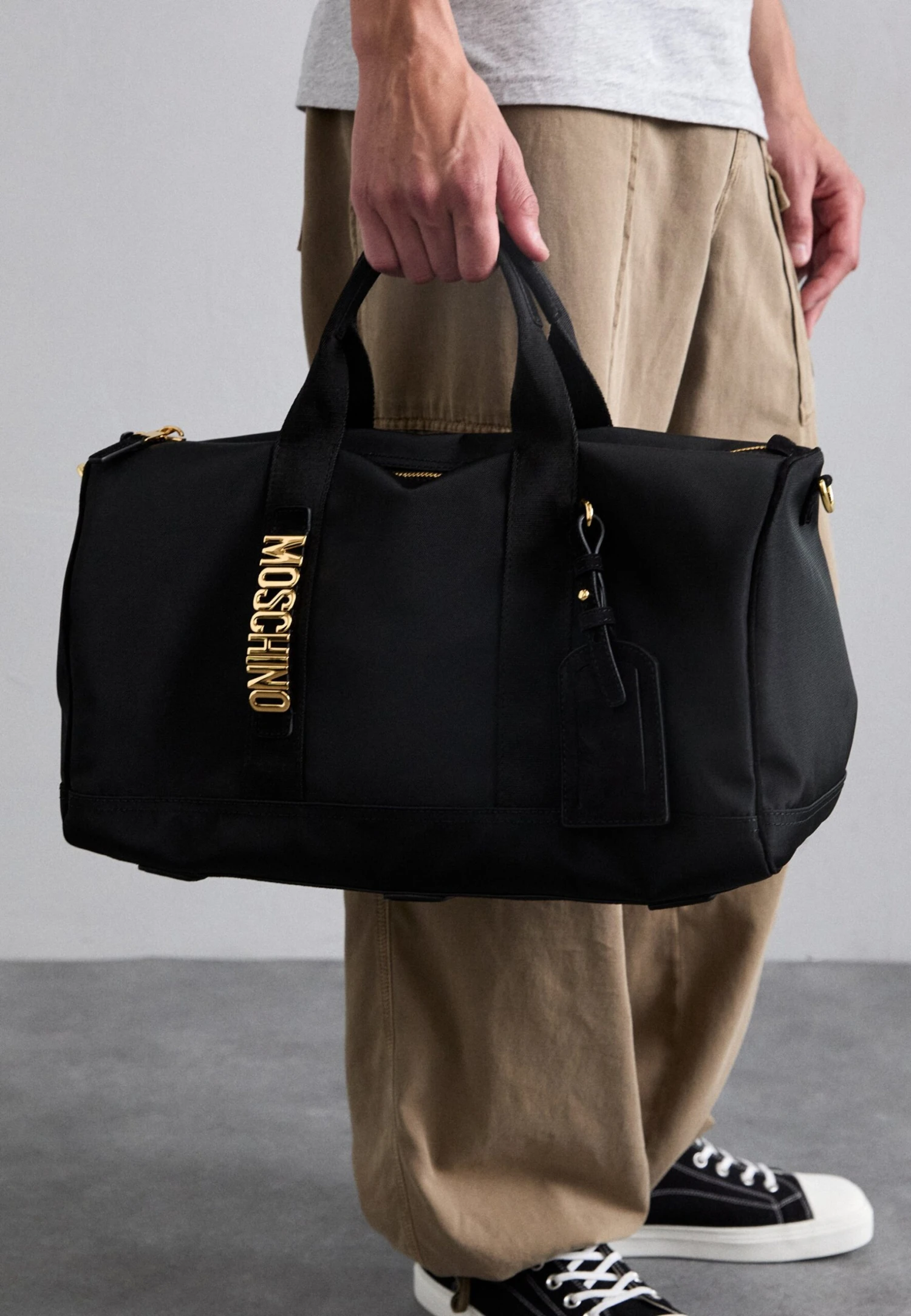 MOSCHINO BORSA - Weekend Bag - Nero/nero - Image 2