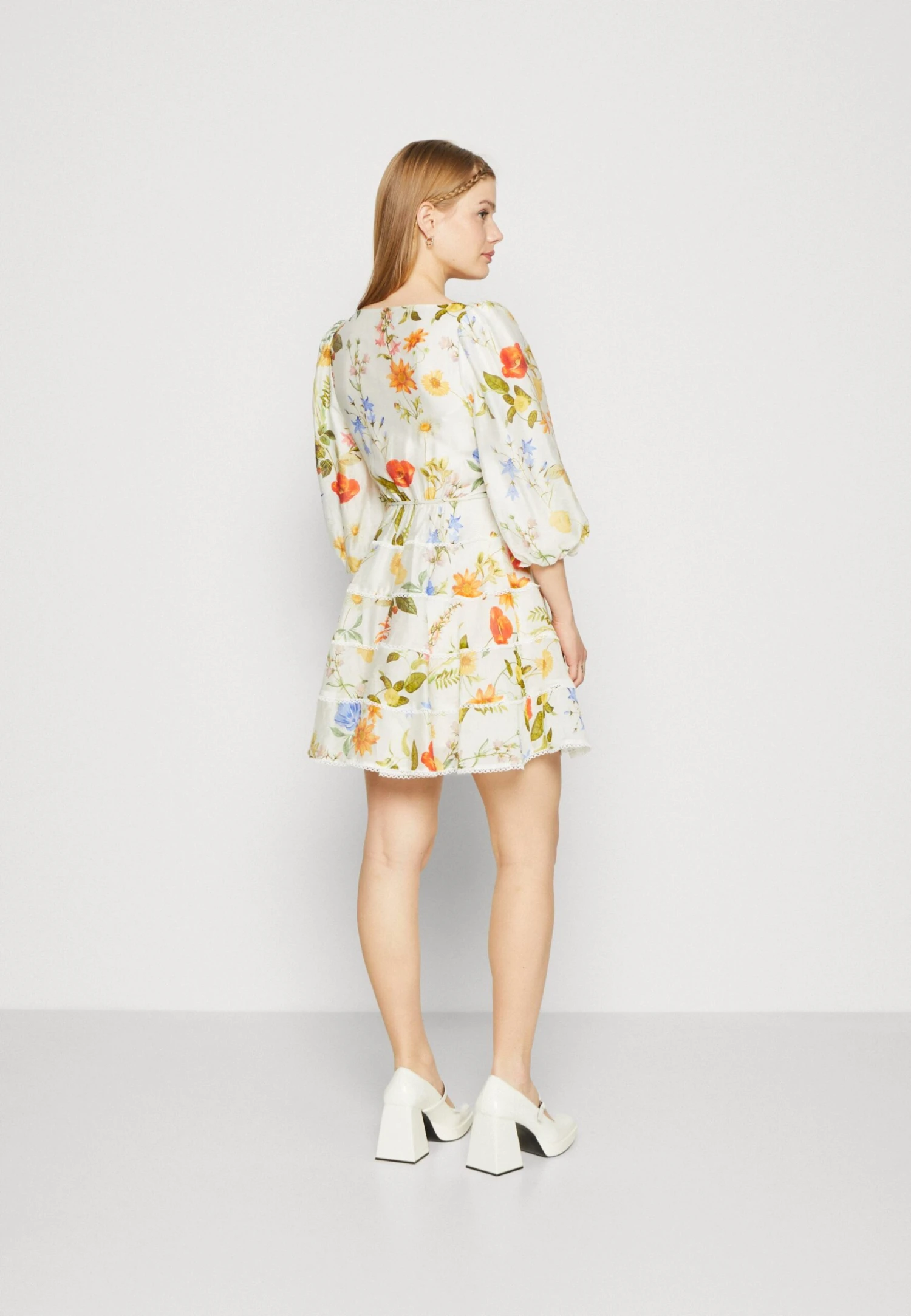 Forever New Esmie Tiered Floral Skater - Day Dress - Image 3
