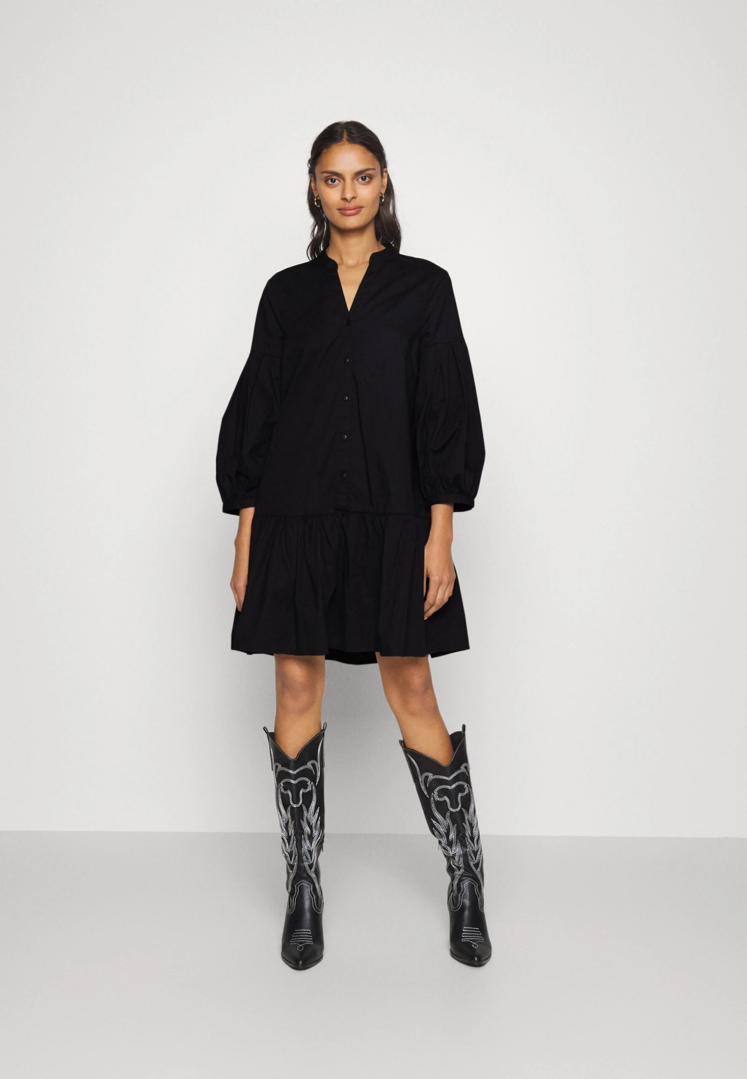 MOSS COPENHAGEN Mschlynella Cenilla Dress - Shirt Dress - Black