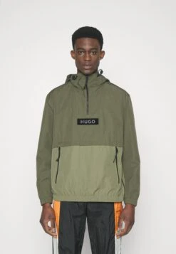 Hugo Breaker - Waterproof Jacket - Open Green