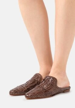 MELVIN & HAMILTON Lydia 2 - Mules - Cognac