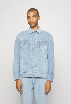 Wrangler Anti Fit Jacket - Denim Jacket - Light Blue