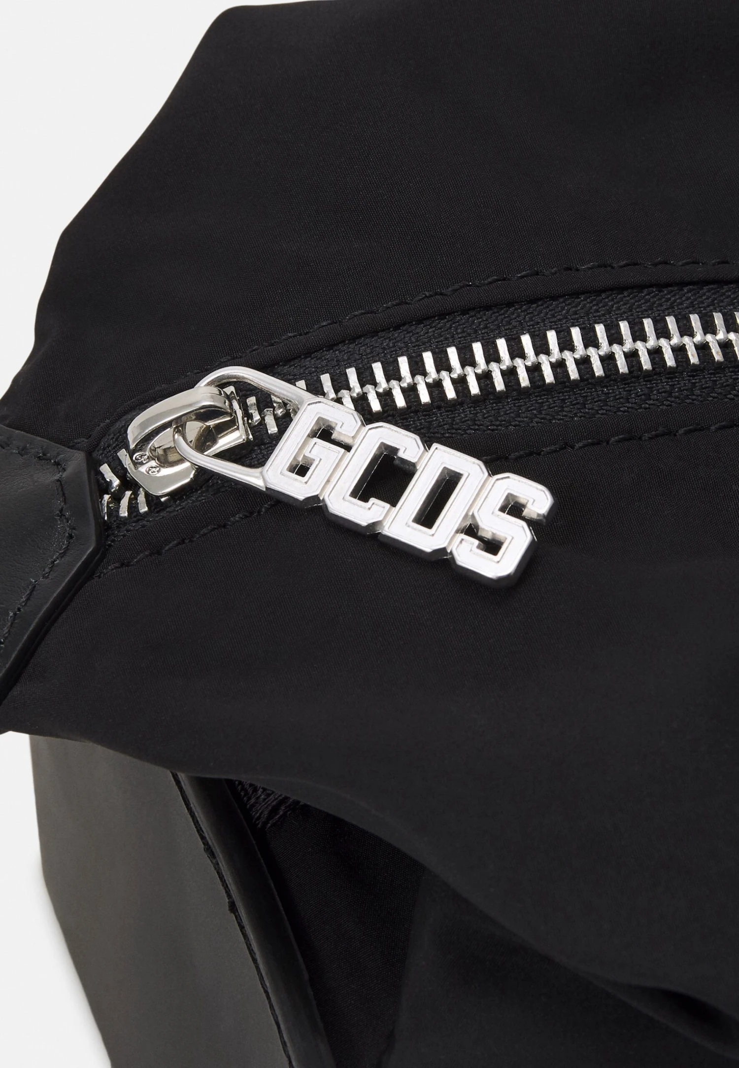 GCDS Matilda Medium Bag Unisex - Across Body Bag - Black - Image 5