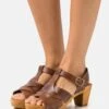 Sanita Falo Square- Clogs - Brown