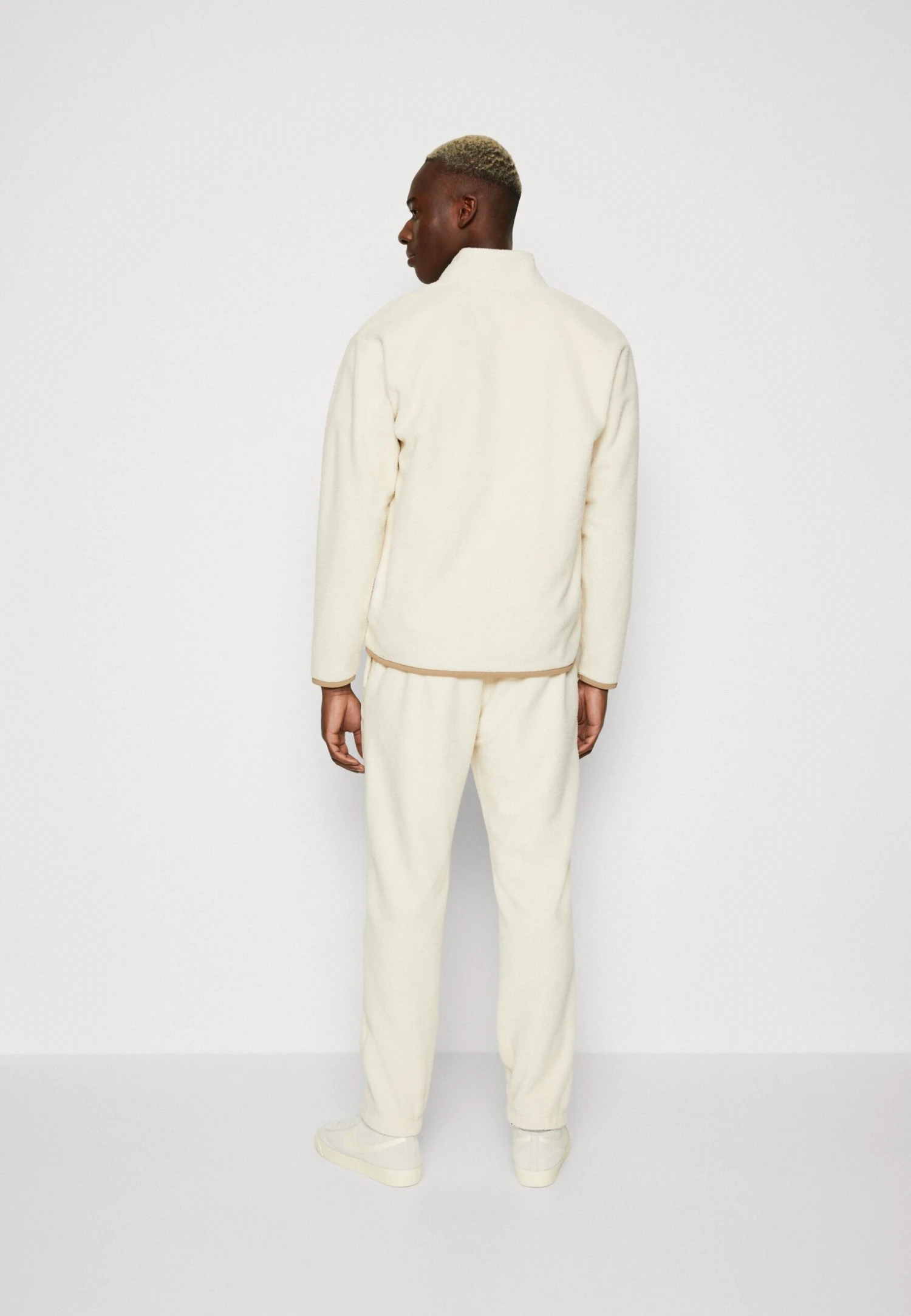 Hollister Co. Exterior Cozy - Fleece Jacket - Cream - Image 3