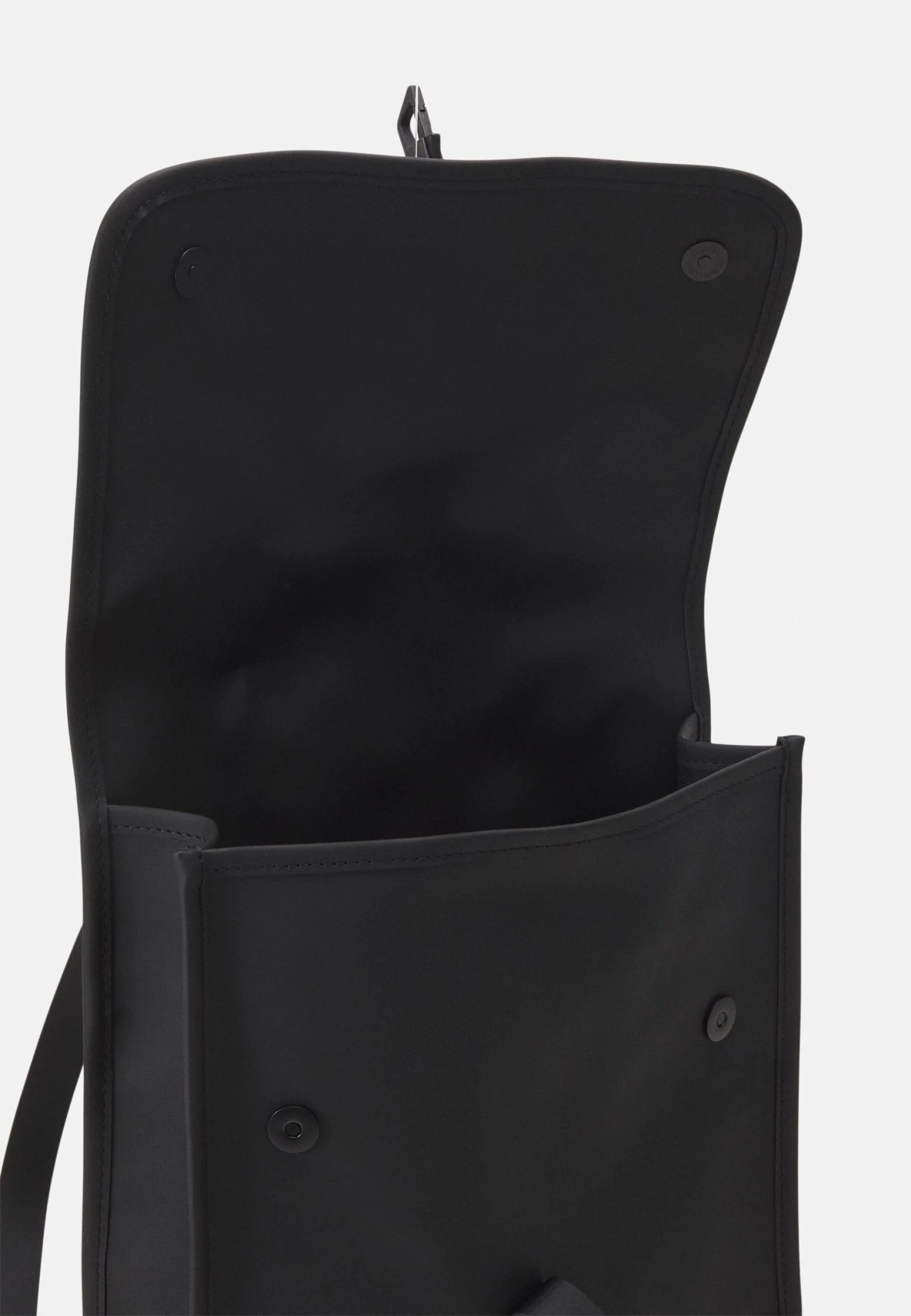 Rains Backpack Mini Unisex - Rucksack - Black - Image 3