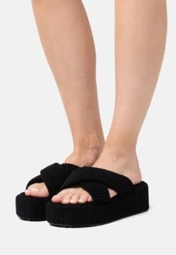 Mohala 1 - Heeled Mules