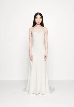 Yasdottea Strapback Train Dress Celeb - Occasion Wear - Star White