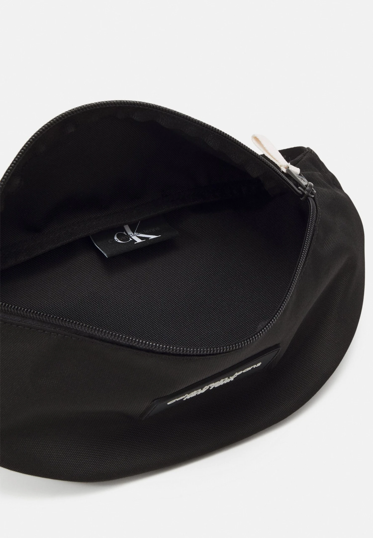 Calvin Klein Jeans Sport Essentials Waistbag Unisex - Bum Bag - Black - Image 3